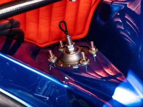 Used 1995 Porsche 911 Carrera RWD image 43