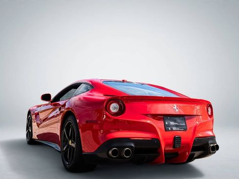 Certified 2017 Ferrari F12 Berlinetta RWD image 25