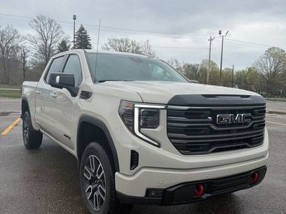 New 2026 GMC Sierra 1500 AT4 w/ LPO, Black Badging Package
