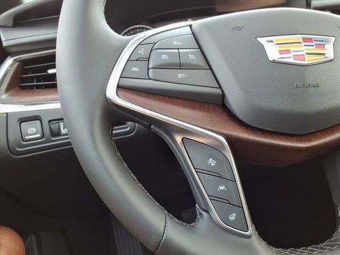 New 2025 Cadillac XT5 Premium Luxury image 34