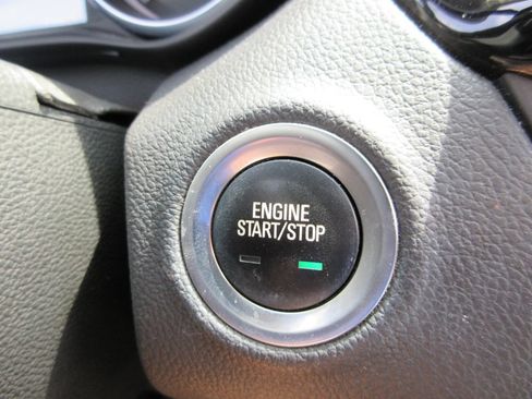 Certified 2020 Buick Envision Essence FWD image 26