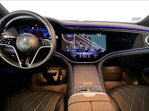 Used 2023 Mercedes-Benz EQS 580 4MATIC SUV image 15