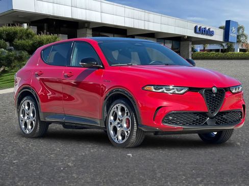 Used 2024 Alfa Romeo Tonale Veloce AWD/4WD image 10