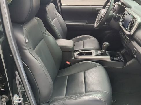 Used 2022 Toyota Tacoma Limited w/ Nightshade Package image 24