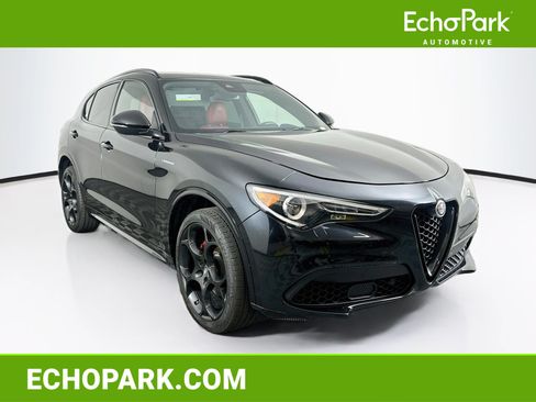 Used 2022 Alfa Romeo Stelvio Veloce AWD/4WD image 1