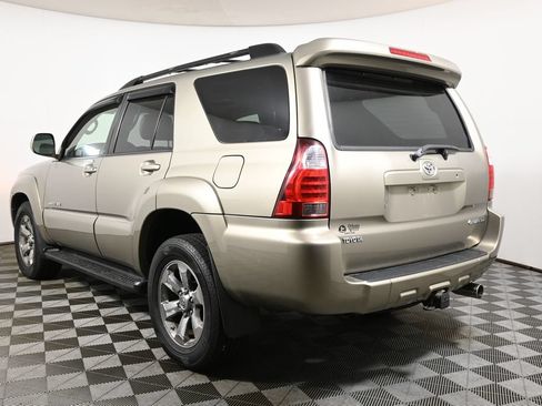 Used 2007 Toyota 4Runner Limited AWD/4WD image 9