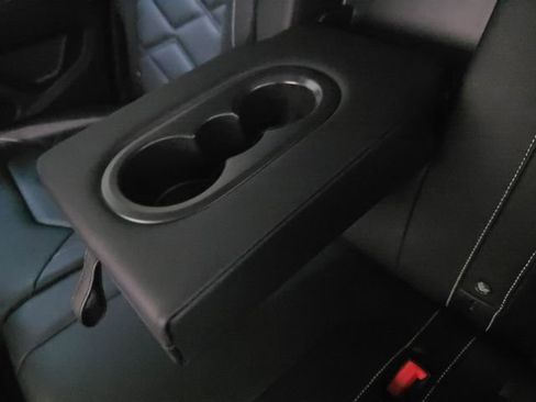 Used 2025 Volkswagen Atlas SE image 29