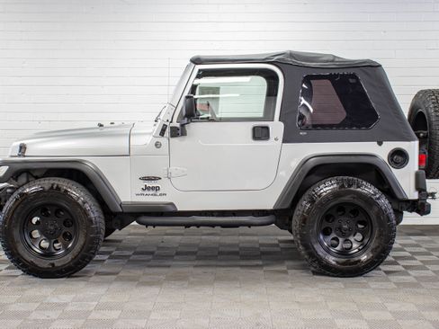 Used 2005 Jeep Wrangler X w/ Tire & Wheel Group (Ecco) AWD/4WD image 6
