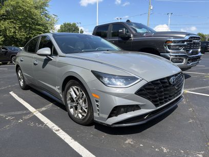 Used 2021 Hyundai Sonata SEL w/ Convenience Package