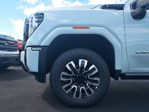 New 2026 GMC Sierra 2500 Denali Ultimate w/ Max Trailering Package AWD/4WD image 16