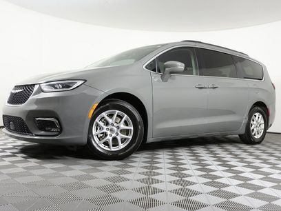 Used 2022 Chrysler Pacifica Touring-L
