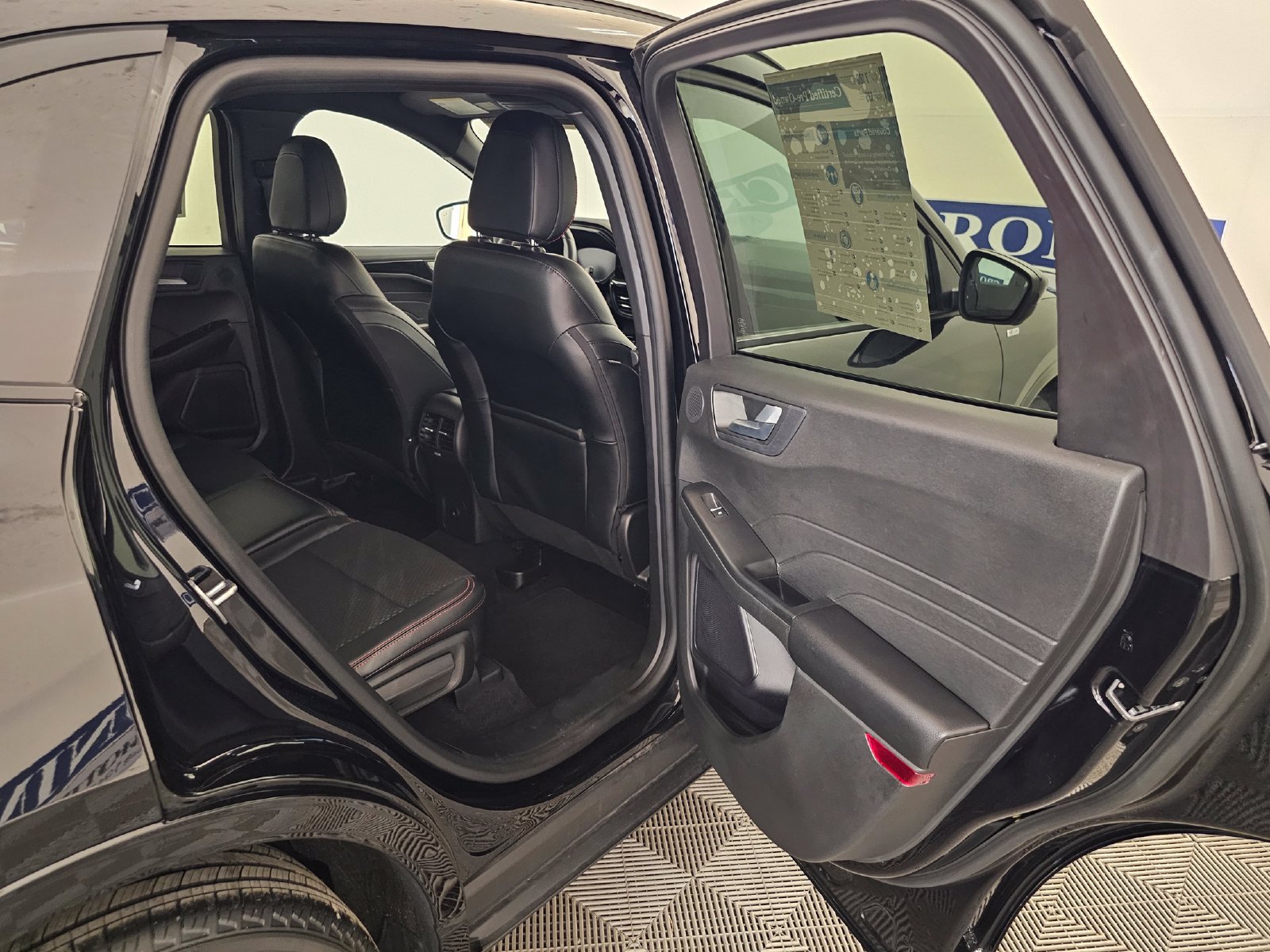 Used 2023 Ford Escape ST-Line Select w/ Tech Pack #2 AWD/4WD image 22