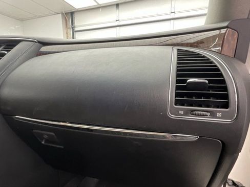 Used 2017 Nissan Armada Platinum w/ Captain Seat Package image 11