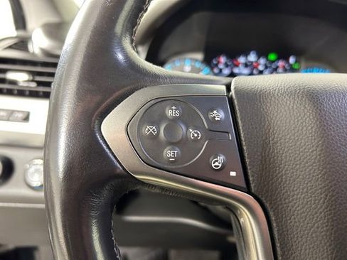 Used 2019 Chevrolet Suburban Premier AWD/4WD image 28