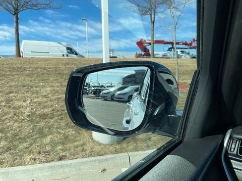New 2026 Jeep Grand Cherokee Altitude AWD/4WD image 14