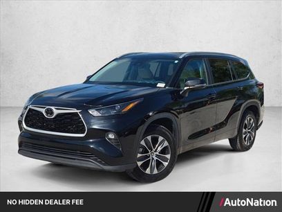 Used 2023 Toyota Highlander XLE
