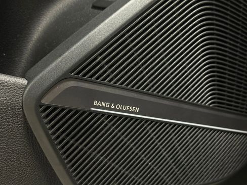 Used 2018 Audi SQ5 Premium Plus AWD/4WD image 12