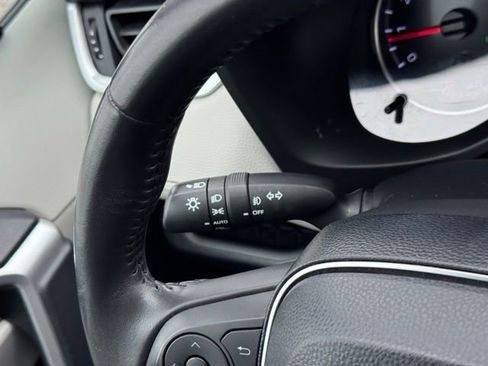 Used 2019 Toyota RAV4 XLE w/ Convenience Package image 26