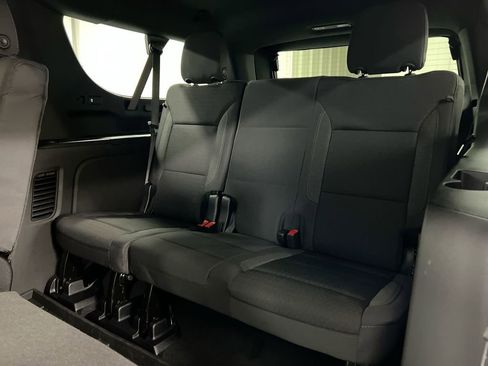 New 2026 Chevrolet Suburban LS image 24