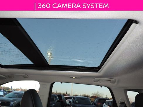 Used 2021 Nissan Rogue SL w/ Premium Package image 15