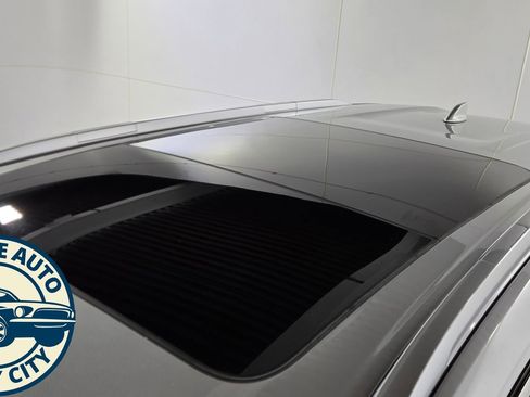 Used 2022 Nissan Rogue SL FWD image 10