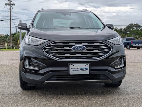 Used 2022 Ford Edge Titanium AWD/4WD image 3