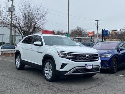Certified 2022 Volkswagen Atlas Cross Sport SE w/ Panoramic Sunroof Package