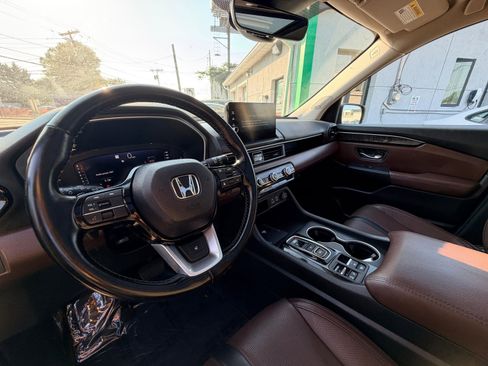 Used 2024 Honda Pilot Elite image 23