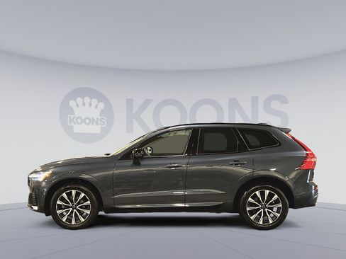 Used 2023 Volvo XC60 B5 Plus w/ Protection Package Premier image 2