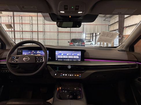 Used 2025 Nissan Murano Platinum w/ Cargo Package image 17