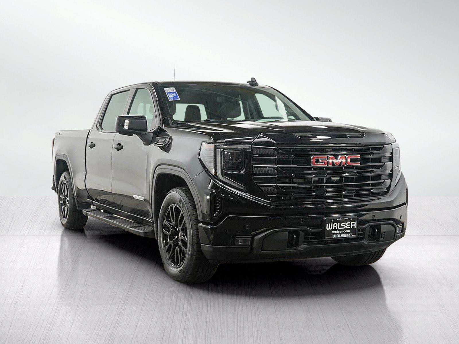 Used 2024 GMC Sierra 1500 Elevation w/ Elevation Premium Package AWD/4WD image 7