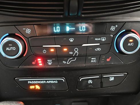 Used 2018 Ford Escape SE image 20