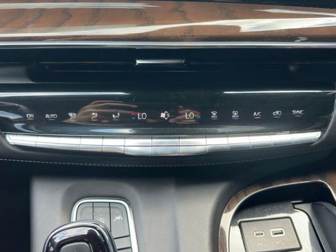 Used 2023 Cadillac Escalade ESV Sport Platinum w/ LPO, ONYX Package AWD/4WD image 27