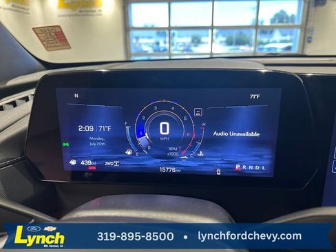 Used 2024 Chevrolet Traverse Z71 AWD/4WD image 32