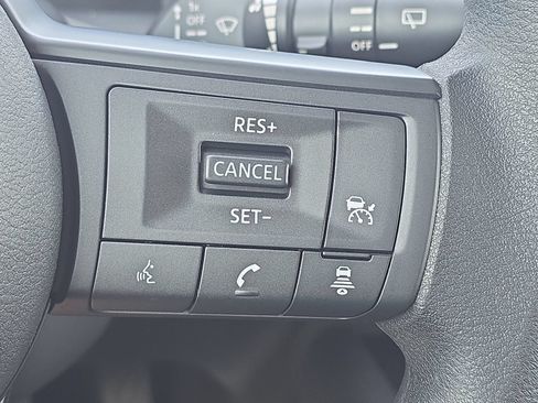 New 2027 Nissan Kicks SV w/ Cold Weather Package FWD image 17