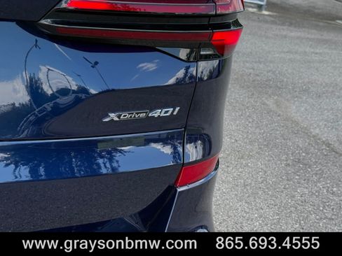 Used 2025 BMW X5 xDrive40i w/ M Sport Package AWD/4WD image 11
