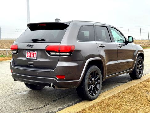 Used 2020 Jeep Grand Cherokee Altitude image 6