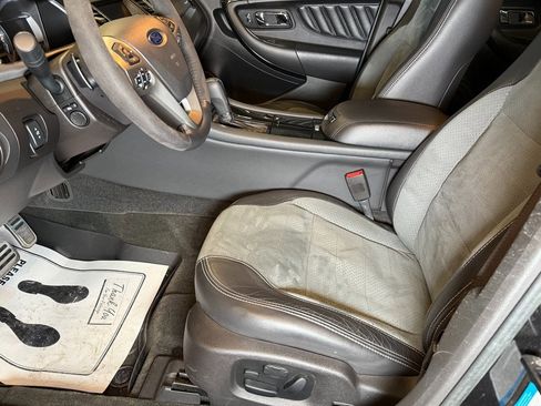 Used 2014 Ford Taurus SHO w/ Equipment Group 401A image 19