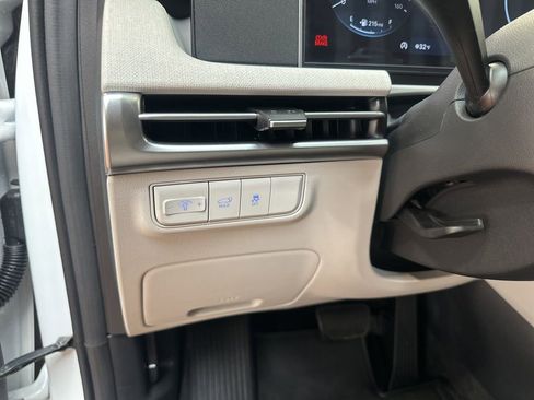 Used 2025 Hyundai Tucson SEL image 24