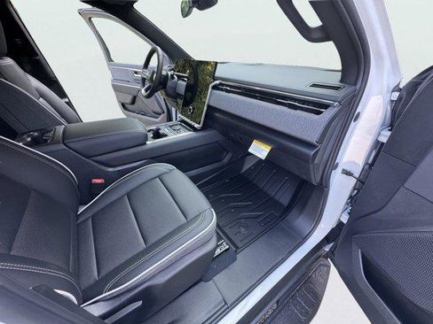 New 2026 GMC Sierra EV Elevation image 23