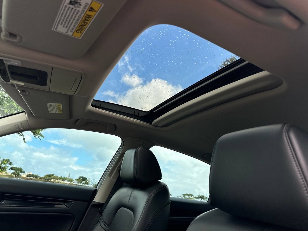Used 2022 Honda Civic Touring image 19