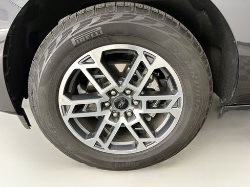 Used 2025 Ford Expedition Active AWD/4WD image 38