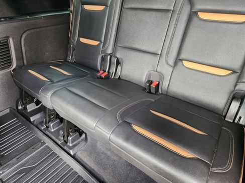 Used 2021 GMC Yukon XL AT4 w/ AT4 Premium Plus Package AWD/4WD image 30