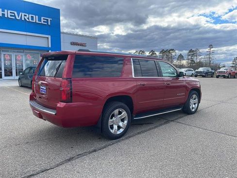 Used 2015 Chevrolet Suburban LTZ AWD/4WD image 2