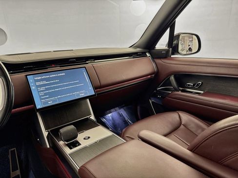 Certified 2024 Land Rover Range Rover SE AWD/4WD image 24