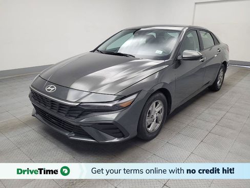 Used 2025 Hyundai Elantra SE FWD image 1