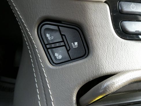 Used 2019 GMC Yukon Denali w/ Open Road Package image 36