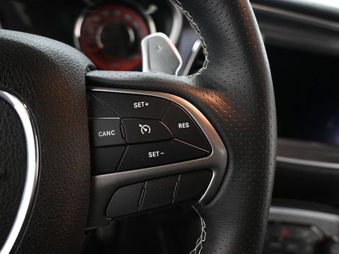 Used 2018 Dodge Challenger SRT Hellcat RWD image 25