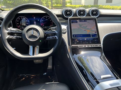 Certified 2025 Mercedes-Benz GLC 300 4MATIC image 30