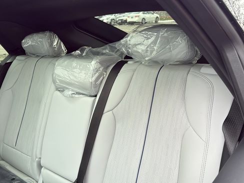 New 2026 Cadillac Lyriq Premium Luxury image 28